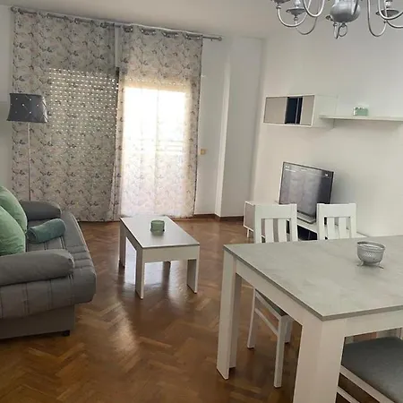 Apartamento En Primera Linea De Playa Con Piscina. Daire *