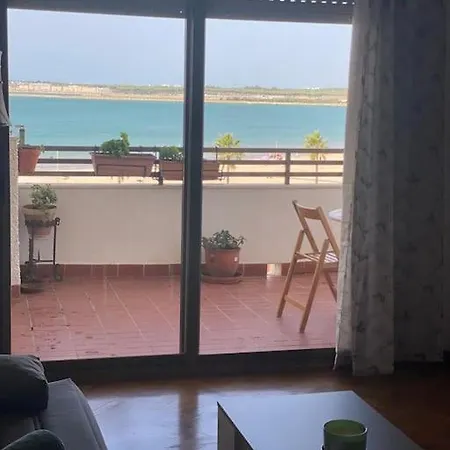 Apartamento En Primera Linea De Playa Con Piscina. * El Puerto de Santa María